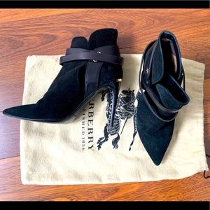 Burberry Housecheck Gemello Fineford Ankle Boots